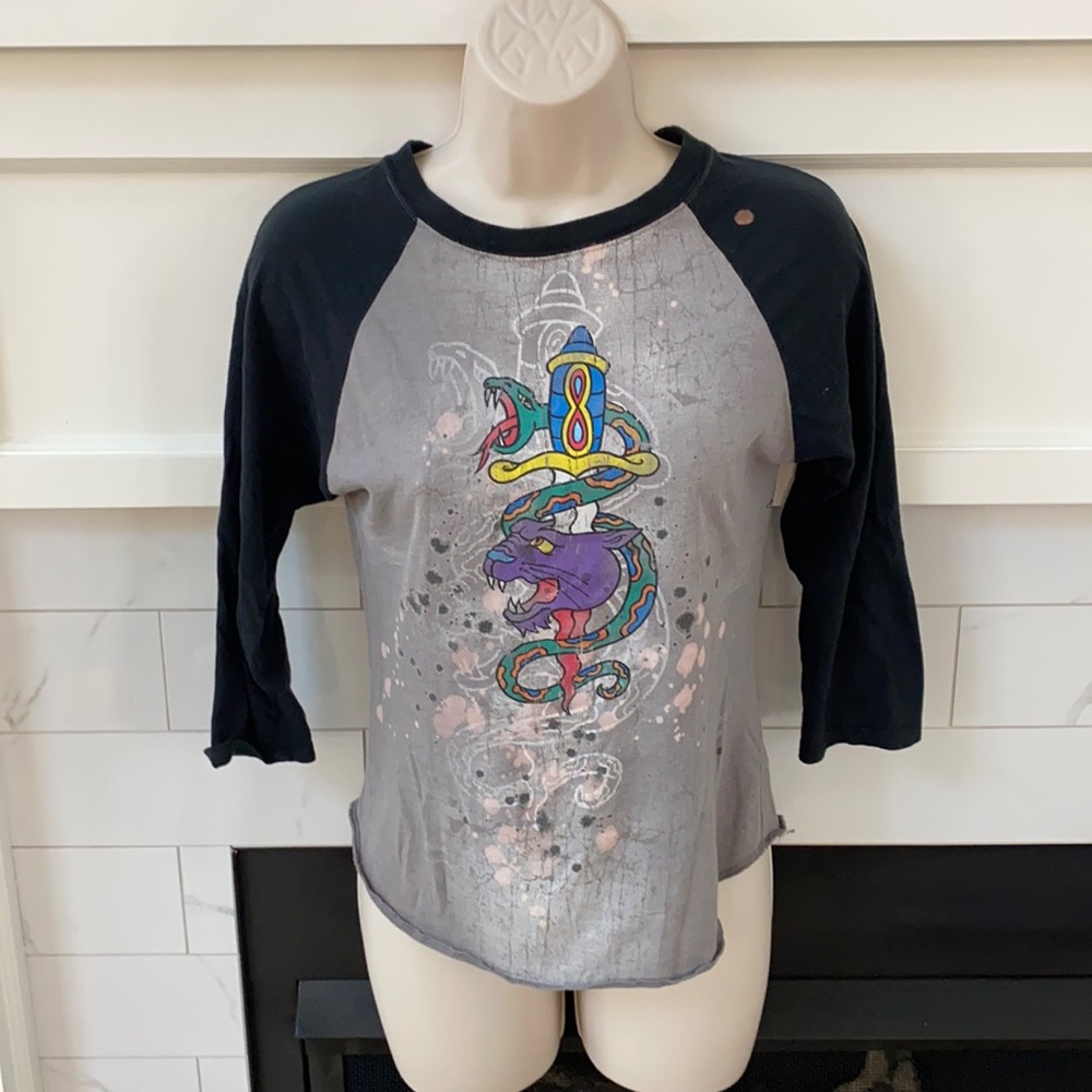 Rock and roll t short